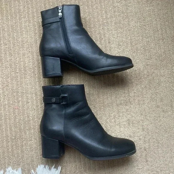 Artica Leather AnkleBoots black size 8 small heel. - Picture 1 of 14